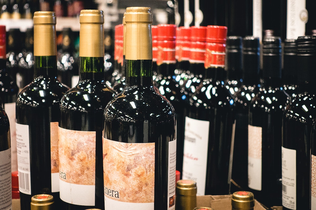 How to Sell Wine Online: The Right Price for Your Wine
